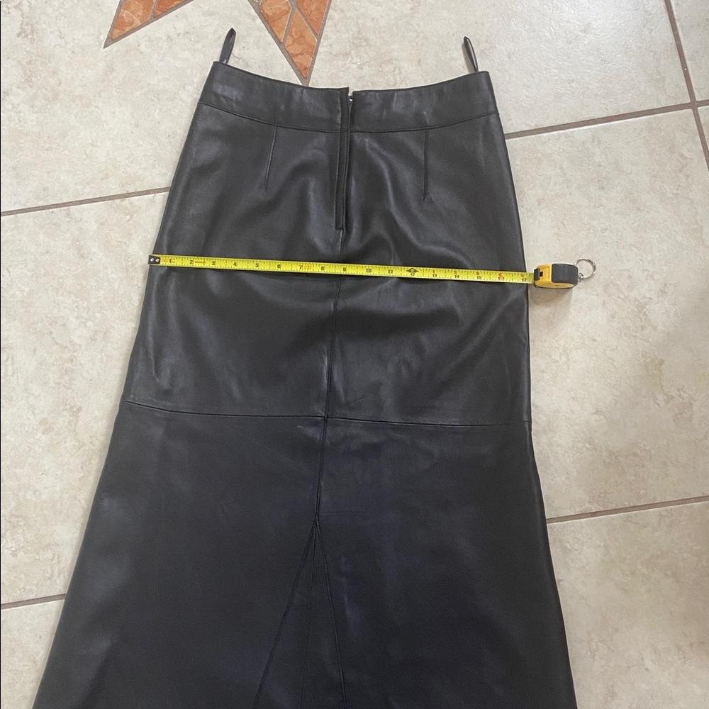 BEBE 100% GENUINE LEATHER SKIRT - Picture 10 of 10